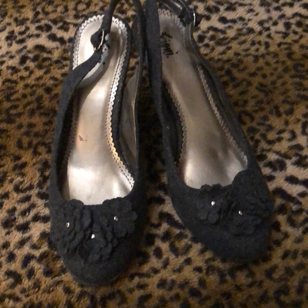 Gray Flannel looking heels. “8’s”